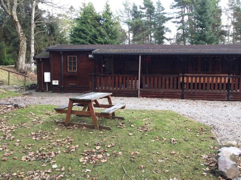Lurchers Cabin Aviemore Chalet in Aviemore