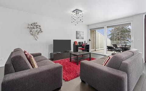 Montreux Lake View Apartments and Spa Hotel in Montreux