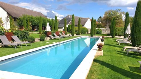 Les Loges de Saint Eloi Gîtes Bed and Breakfast in Centre-Val de Loire