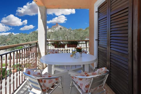 Apartment 1021 Apartment in Fažana