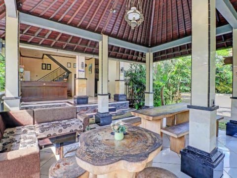 OYO 91925 Ijo Eco Lodge Hotel Hotel in Kediri