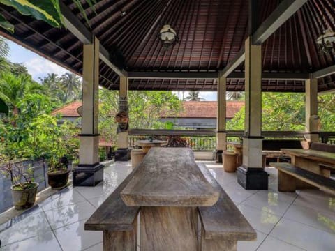 OYO 91925 Ijo Eco Lodge Hotel Hotel in Kediri