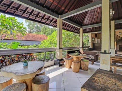 OYO 91925 Ijo Eco Lodge Hotel Hotel in Kediri