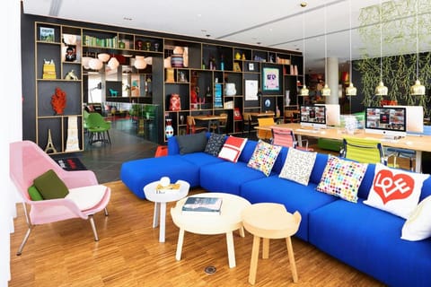 citizenM Paris La Défense Hotel in Puteaux