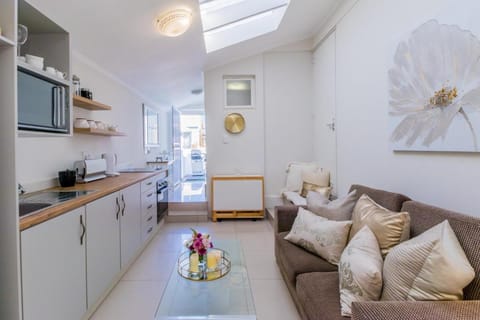 White Waves Beach House Vacation rental in Cape Town