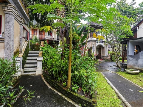 OYO 90640 Agung Kartini Villa Hotel in Ubud
