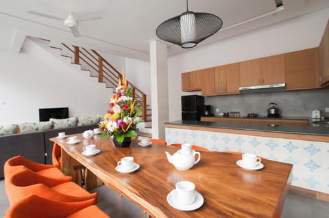 Apple Villa & Suite Seminyak Campground/ 
RV Resort in North Kuta