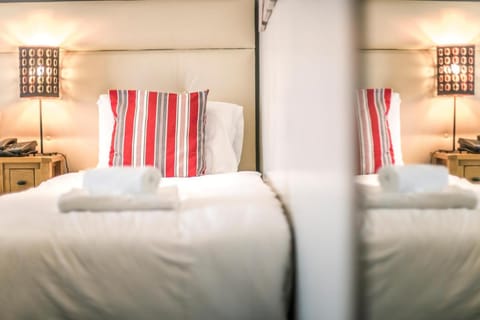 Mc Kevitts Village Hotel Hotel in Carlingford