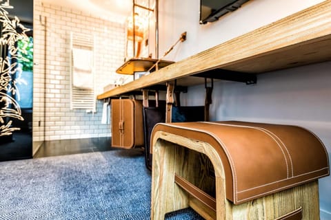 Hotel Restaurant Au Boeuf Couronne Hotel in Pantin