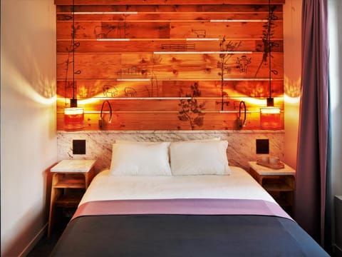 Hotel Restaurant Au Boeuf Couronne Hotel in Pantin