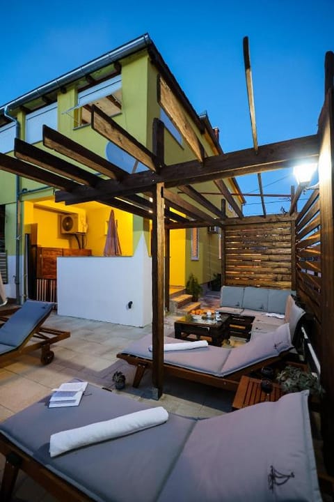 Rustica Zadar with exclusive pool use Apartment in Zadar