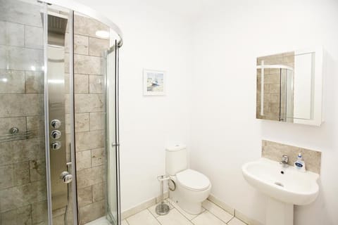 Austens Apartments Apartment in Torquay