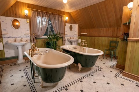 Ptarmigan Cottage Hotel in Scotland