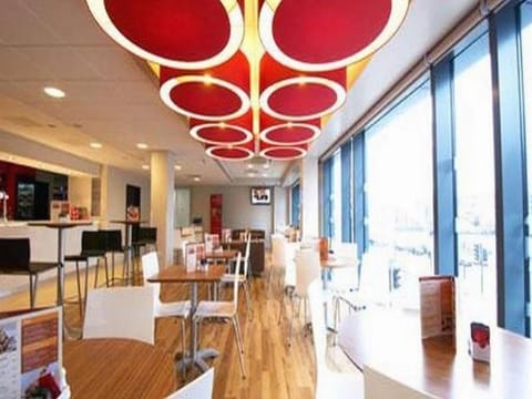 Travelodge Liverpool Central The Strand Hotel in Liverpool