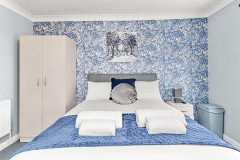 Town House Rooms Hotel in Boston