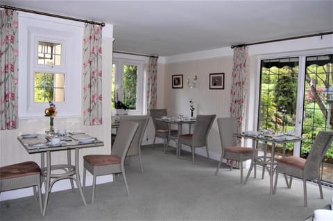 Coombe House Bed and Breakfast in Bourton-on-the-Water