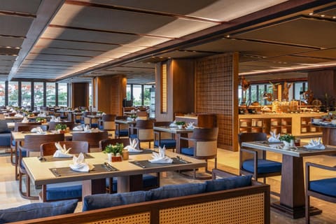 Bali Beach Hotel Hotel in Denpasar