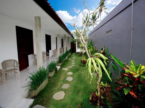 Andy Guest House Bed and Breakfast in North Kuta