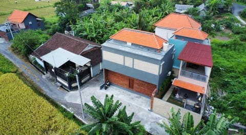 Fish Mini Villa Hotel in Blahbatuh