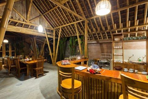 Ubud Art Resort Hotel in Sukawati