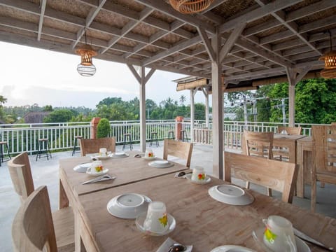 Kememai Hostel Hotel in Sukawati