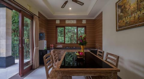 Puri Astina Villa Villa in Ubud