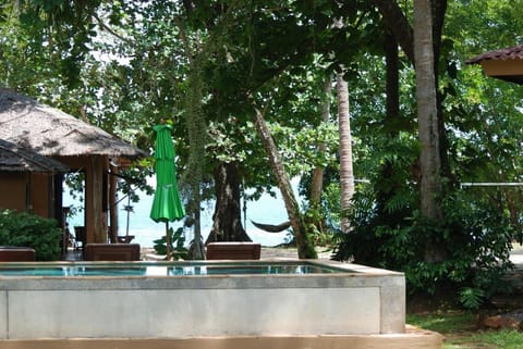 Melina's Beach Front Bungalows Resort in Krabi Changwat