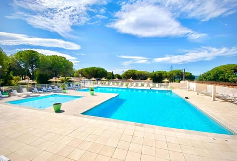 ULVF Les Residences du Colombier Campground/ 
RV Resort in Fréjus