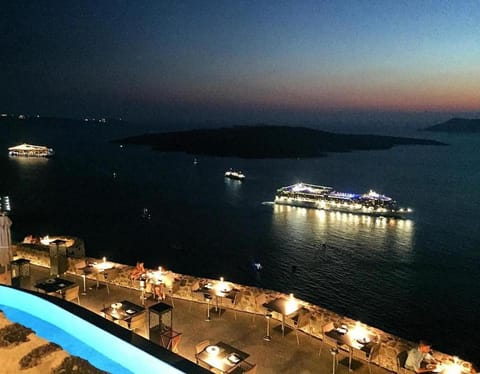 Villa Bordeaux Hotel in Thera