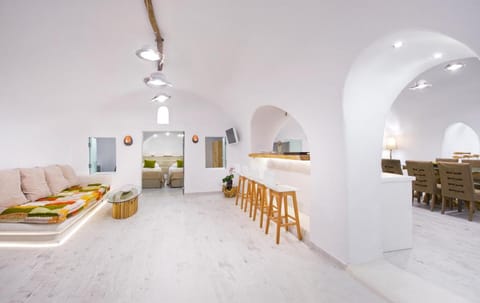 Hyperion Oia Suites Villa in Oia