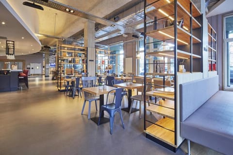 CAMPANILE PARIS SUD - Saclay Hotel in Île-de-France