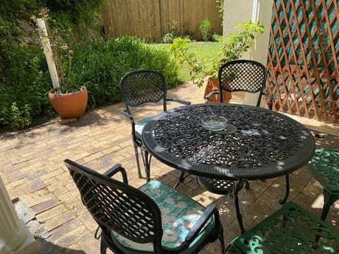 Valley Heights Guest House and B & B Bed and Breakfast in Cape Town