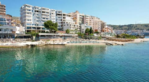 Oceanic Overview Suites Hotel in Sarandë