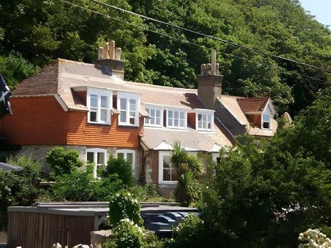 Bishops Cottage Hotel in Purbeck District