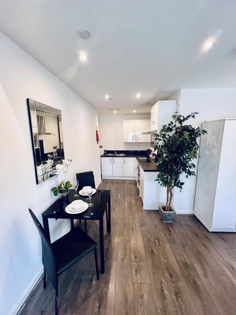 Fox House, Studio Apartments Apartment in Plymouth