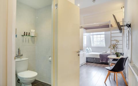 Fox House, Studio Apartments Apartment in Plymouth