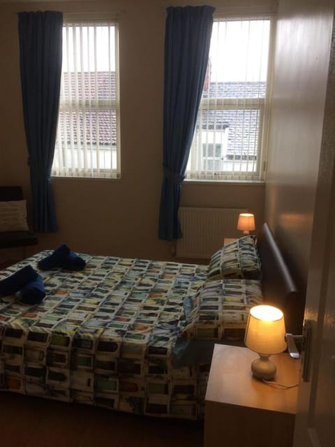 MARLEY MANSIONs APARTMENTS - KING ST REF : 10/3 Apartment in Wallasey