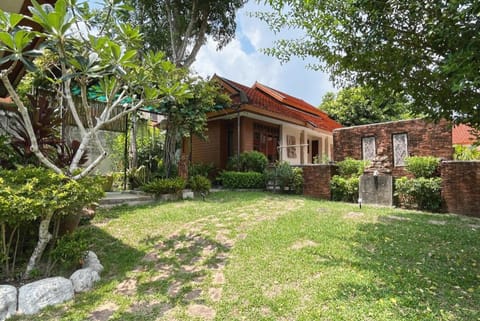 Baleeyan Villa in Mai Khao