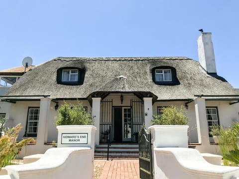 Howards End Manor B&B Bed and Breakfast in Cape Town