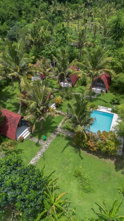 Apit Lawang Villas & Resto Hotel in Nusapenida