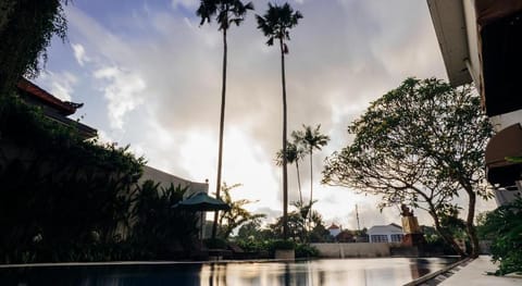 Umpadhi Canggu Hotel in North Kuta