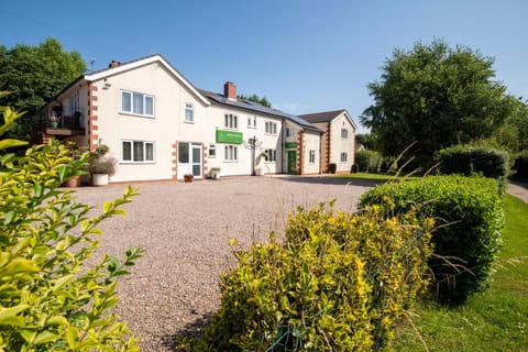 Bridleways Guesthouse & Holiday Homes Bed and Breakfast in Mansfield