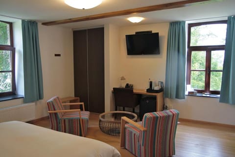 Hôtel - Ferme du Château d'Ahin Hotel in Wallonia, Belgium