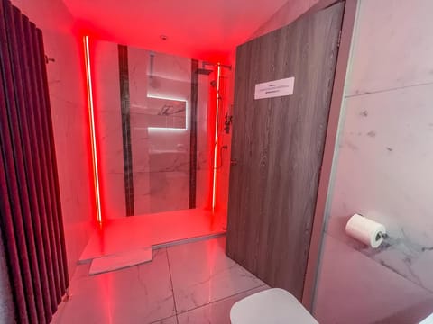 Quayside Hotel & Bar Hotel in Boston