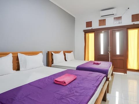 Ketapang Guesthouse Echo Beach Canggu Bed and Breakfast in North Kuta
