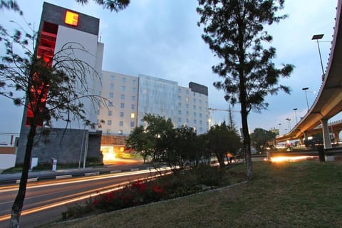 Fiesta Inn Express Naucalpan Hotel in Mexico City