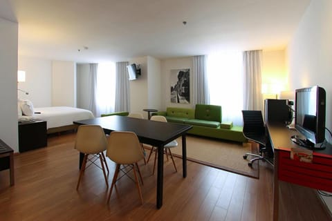 Fiesta Inn Express Naucalpan Hotel in Mexico City