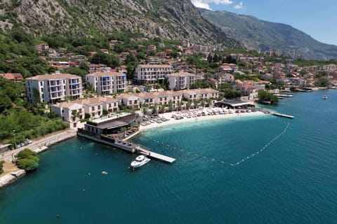 HUMA Kotor Bay Hotel and Villas Hotel in Dobrota