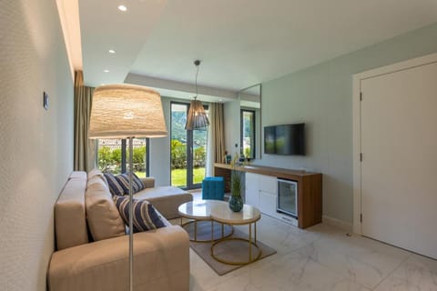 HUMA Kotor Bay Hotel and Villas Hotel in Dobrota