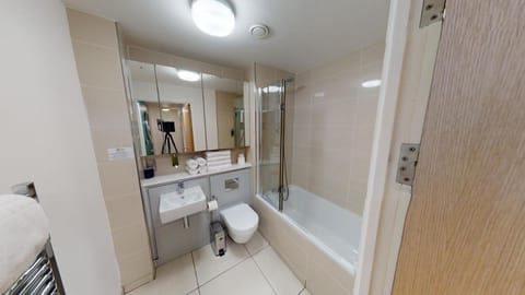 Quay Apartments Manchester Apartment in Manchester